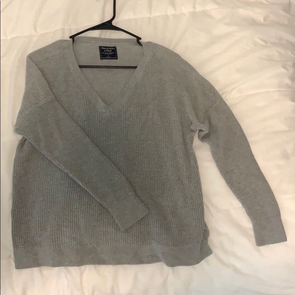 Abercrombie & Fitch V-Neck Sweater